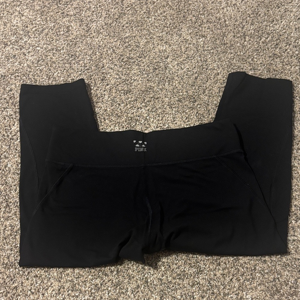 VS PINK Capri yoga pants! - Picture 4 of 6